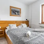 Noclegi SIUSTER z widokiem na góry - świetna lokalizacja, blisko Term Bukovina oraz stoków! - w okresie zimowym śniadania oraz obiady serwowane są w obiekcie 120m dalej 3* Bukowina Tatrzańska
