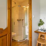 Noclegi SIUSTER z widokiem na góry - świetna lokalizacja, blisko Term Bukovina oraz stoków! - w okresie zimowym śniadania oraz obiady serwowane są w obiekcie 120m dalej 3* Bukowina Tatrzańska