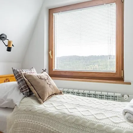 Bed & Breakfast Siuster Z Widokiem Na Gory - Swietna Lokalizacja, Blisko Term Bukovina - W Sniadania Serwowane Sa W Obiekcie 120m Dalej