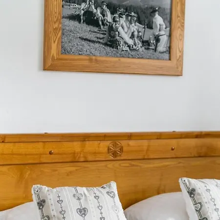 Bed & Breakfast Siuster Z Widokiem Na Gory - Swietna Lokalizacja, Blisko Term Bukovina - W Sniadania Serwowane Sa W Obiekcie 120m Dalej 3*