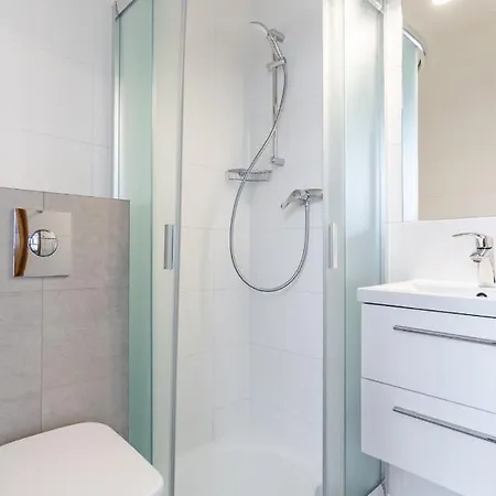 Siuster Z Widokiem Na Gory - Swietna Lokalizacja, Blisko Term Bukovina - W Sniadania Serwowane Sa W Obiekcie 120m Dalej Bed & Breakfast