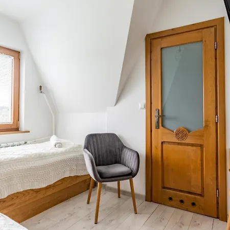 Bed & Breakfast Siuster Z Widokiem Na Gory - Swietna Lokalizacja, Blisko Term Bukovina - W Sniadania Serwowane Sa W Obiekcie 120m Dalej Bukowina Tatrzańska