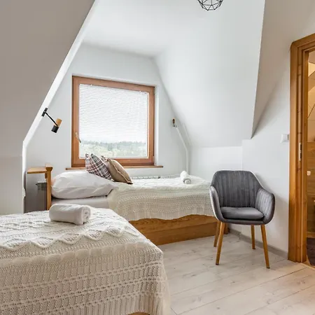 Siuster Z Widokiem Na Gory - Swietna Lokalizacja, Blisko Term Bukovina - W Sniadania Serwowane Sa W Obiekcie 120m Dalej Bed & Breakfast 3*