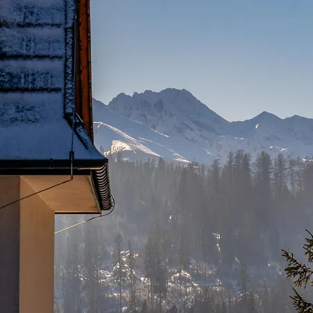 Noclegi SIUSTER z widokiem na góry - świetna lokalizacja, blisko Term Bukovina oraz stoków! - w okresie zimowym śniadania oraz obiady serwowane są w obiekcie 120m dalej Bed and breakfast Bukowina Tatrzańska