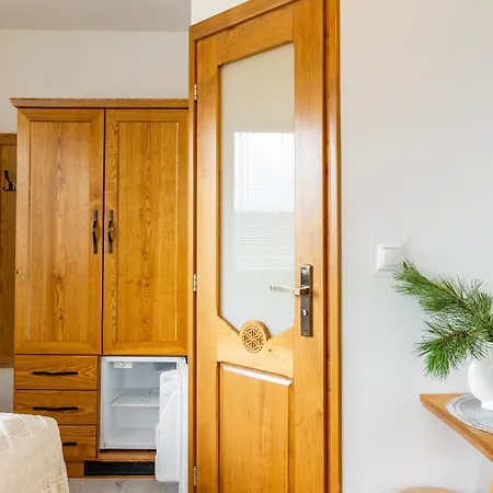 Bed & Breakfast Siuster Z Widokiem Na Gory - Swietna Lokalizacja, Blisko Term Bukovina!